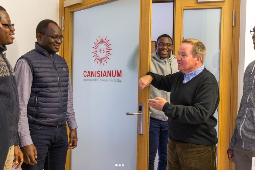 Im Collegium Canisianum in Innsbruck werden auch mit Unterstützung des Kath. Konfessionsteils SG Theologiestudenten aus Missions- und Entwicklungsländern ausgebildet. Bild: Website Canisianum