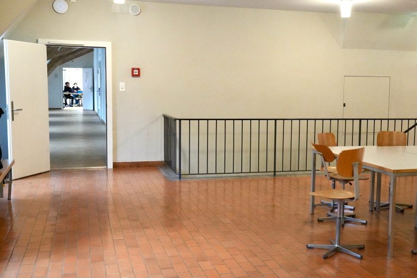 Klosterschulhaus - Dachstock mit Blick in den Korridor zu den neuen Schulzimmern.